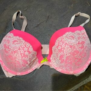 Victoria secret bra new 34dd